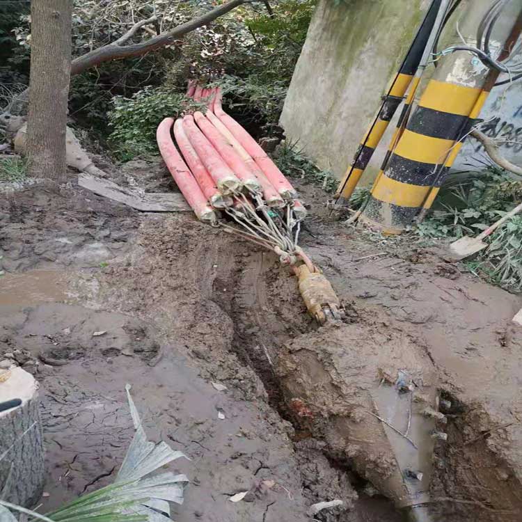 凉山拖拉管